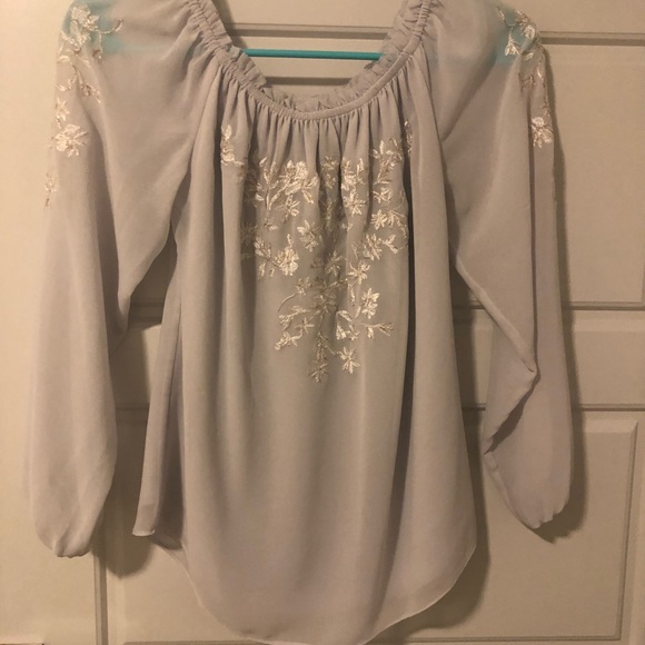 WHBM embroidered off the shoulder blouse - Picture 4 of 5